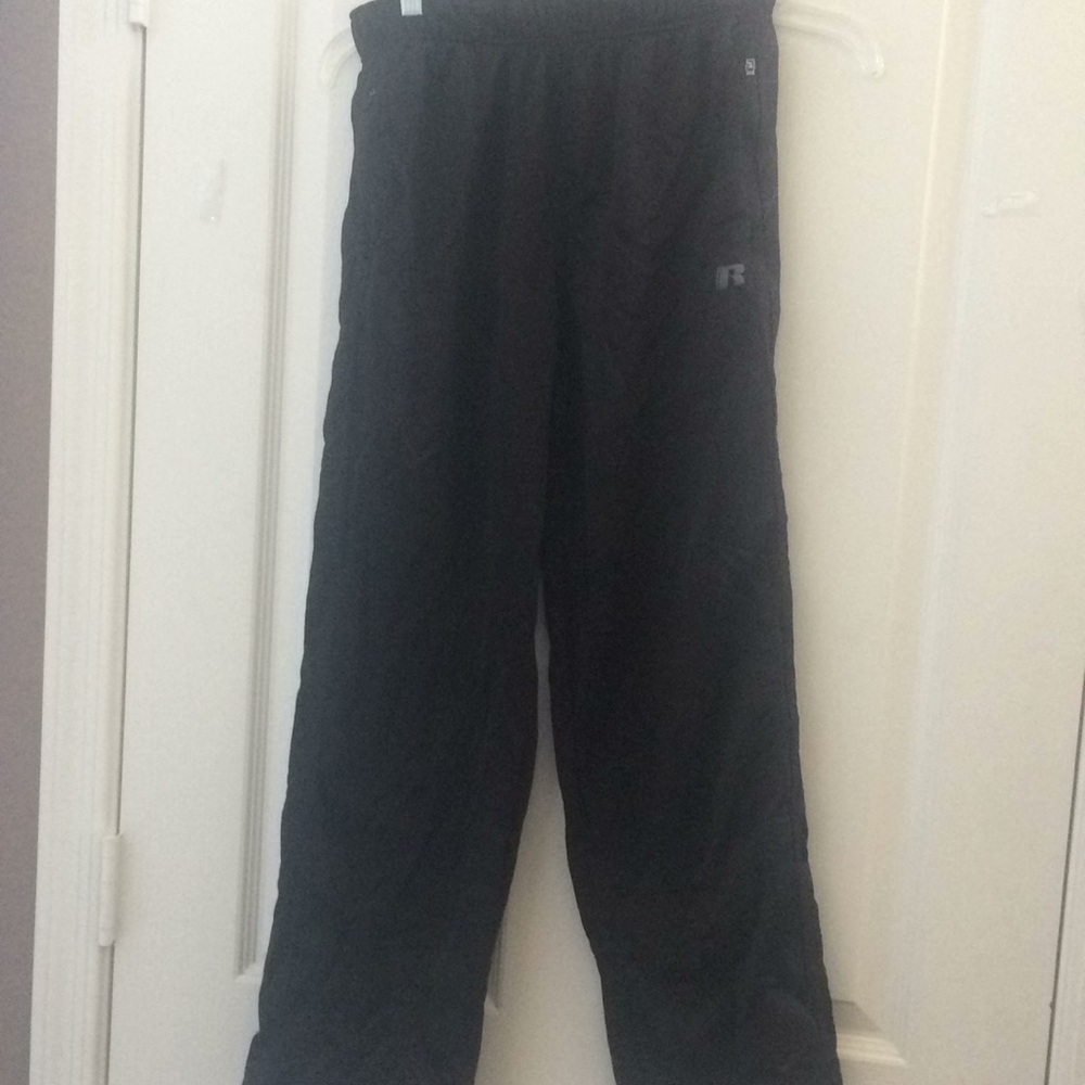 FINAL MARKDOWN 𝅺Boys Russell athletics slacks large 10/12